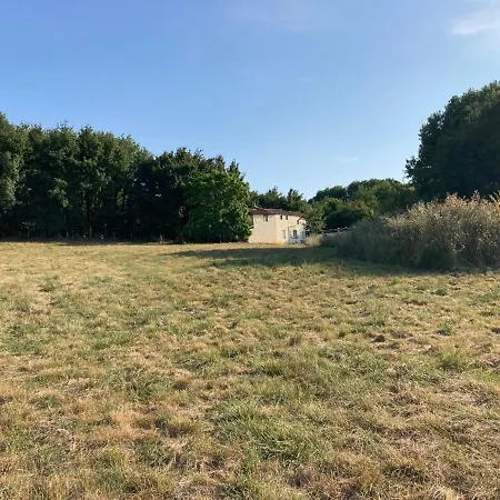 Rustic With Stunning Swimming Pool Hébergement de vacances