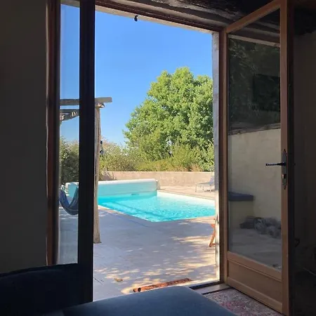 Rustic With Stunning Swimming Pool Holiday home *