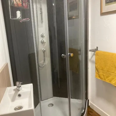 Rustic With Stunning Swimming Pool Hébergement de vacances *