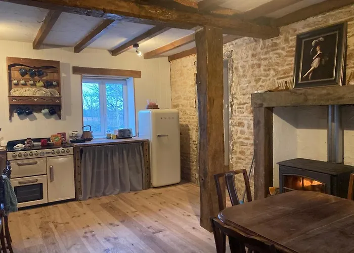 Dom wakacyjny Rustic With Stunning Swimming Pool