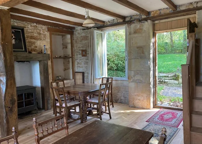 Rustic With Stunning Swimming Pool Dom wakacyjny *