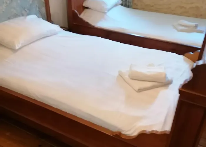 Rustic With Stunning Swimming Pool *